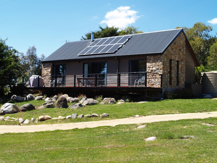 RUNWAY VIEW COTTAGE at TOUCHDOWN COTTAGES Cottages for Rent in