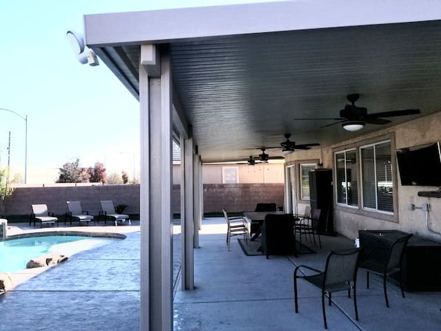 Knoten Oasis gallery image 3