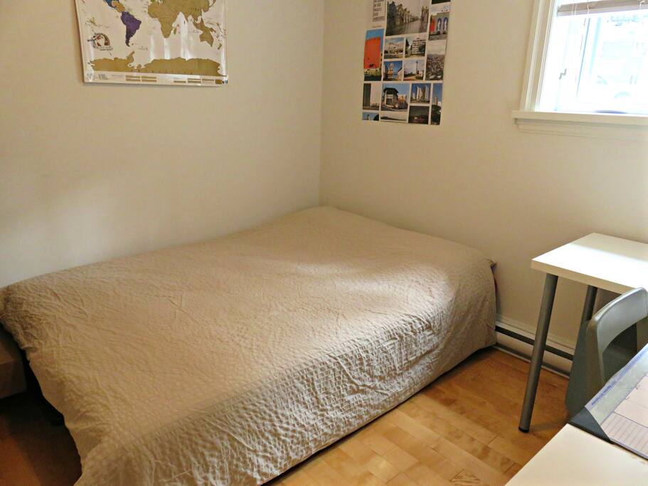 Room for rent - Chambre à louer