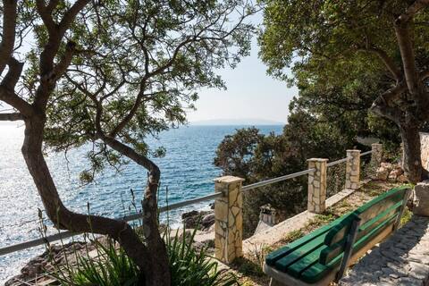 Holiday Home Jasminka - Three Bedroom Holiday Home with Terrace and Sea View