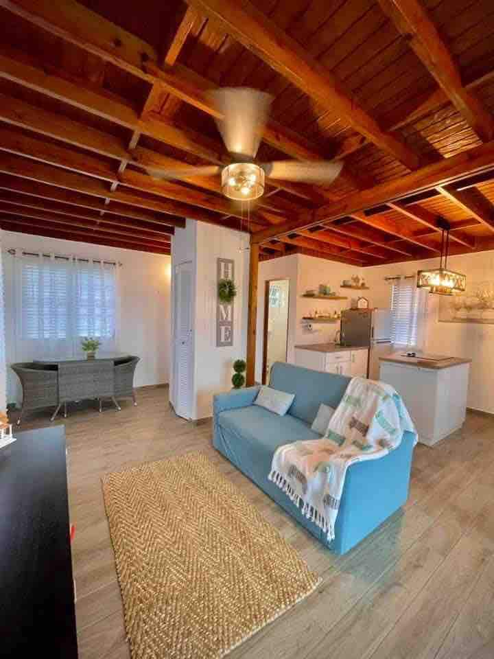 La Casita Blanca Chalet | El Yunque Views+jacuzzi - Puerto Rico