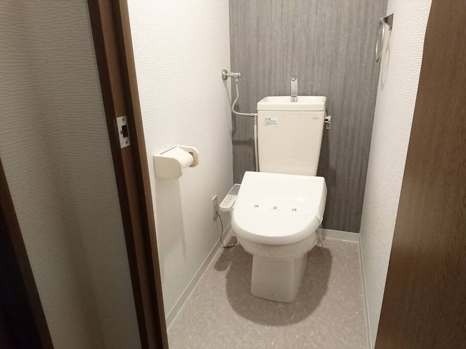 toilet