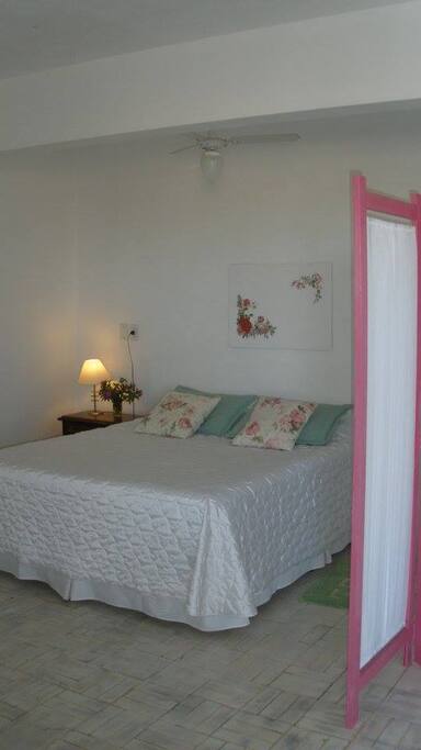 Vista da sala para o quarto