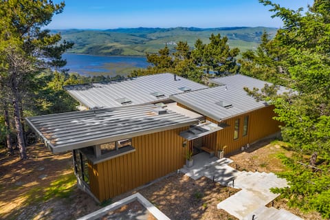 Inverness-Serene Huckleberry Hill with a View