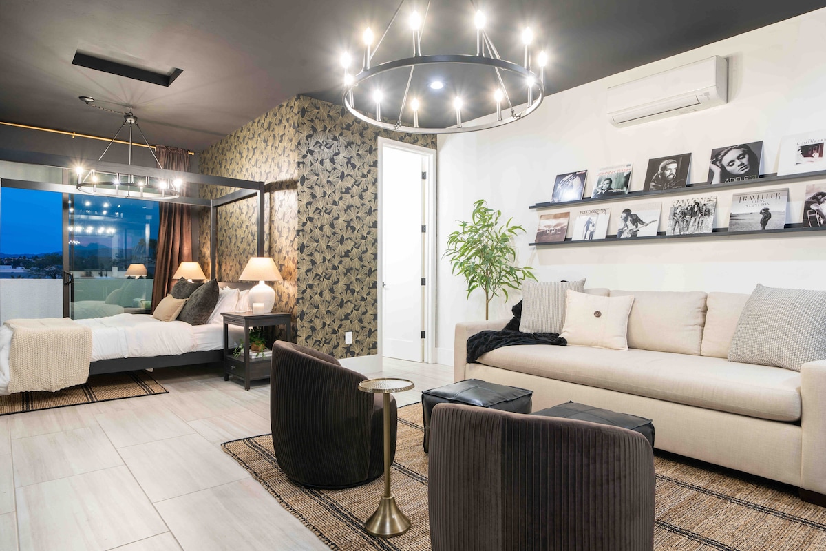 Perched above the garage, the private casita is a whole separate living space.  It’s like a designer studio and sleeps 4 guest. 