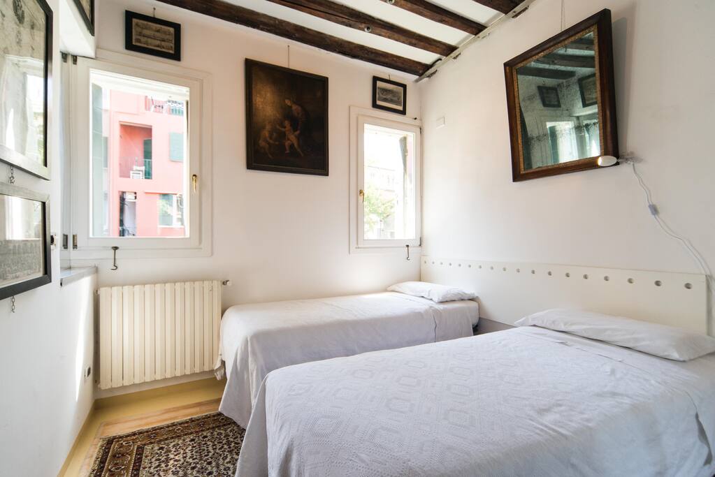2nd bedroom: 2 beds or double bed, TOTAL SILENCE!