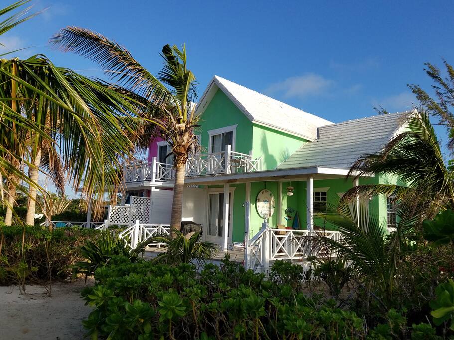 Key Lime Cottage next to Lilac Cottage (Identical, mirror image)