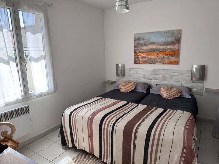 غرفة النوم 2