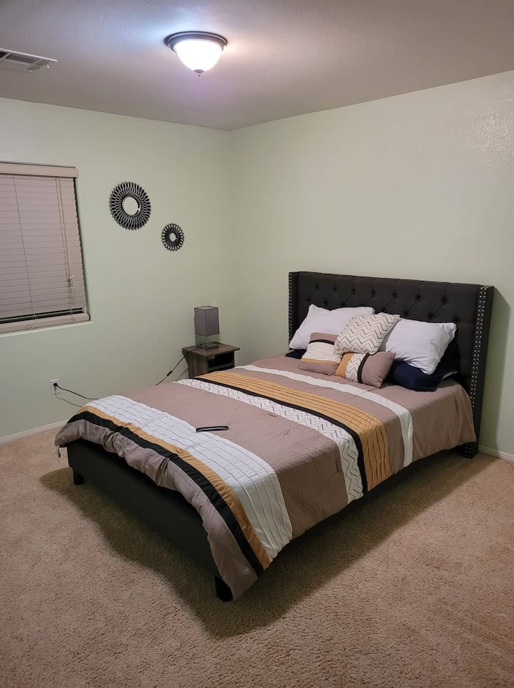 Nellis Air Force Base Vacation Rentals & Homes Nevada, United States