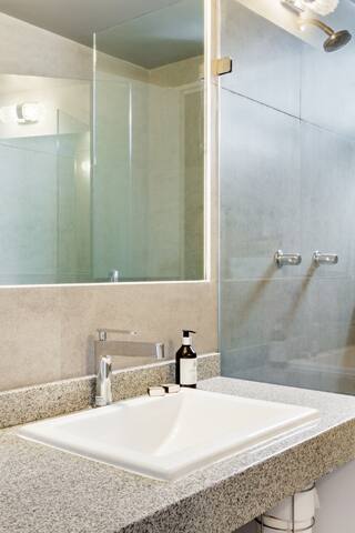 Explore Roma Norte from an Industrial-Chic Apartment gallery image 5