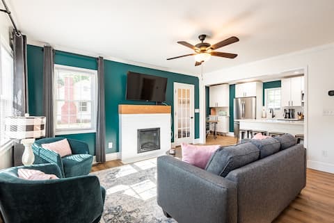 3 Bd/2 Bth Historic Cape Cod | 5 Min Sports Center