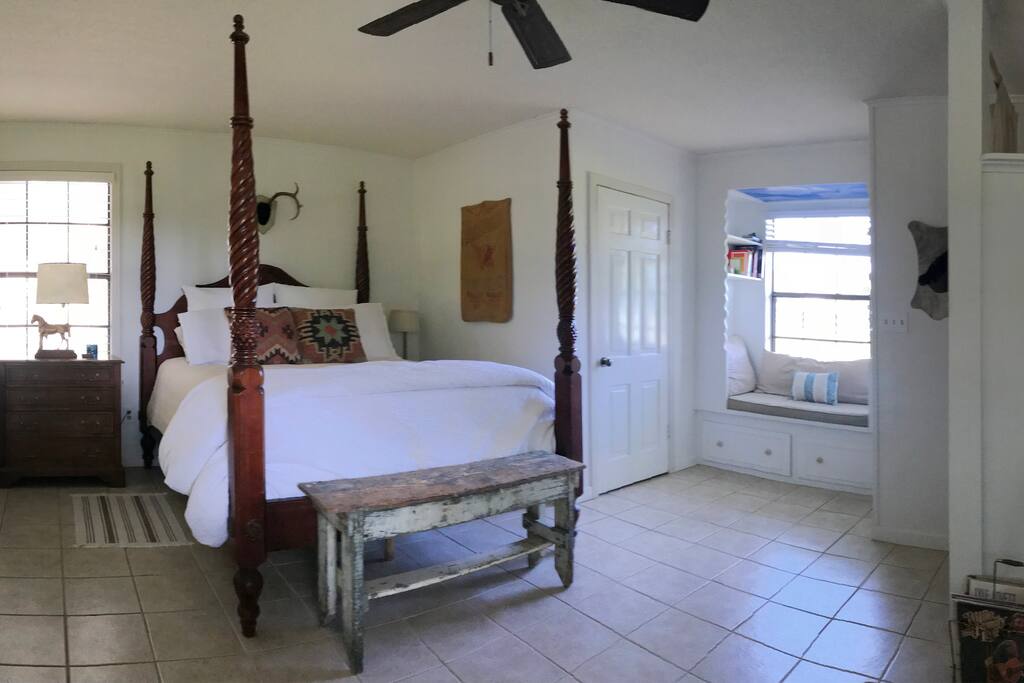 Queen bed