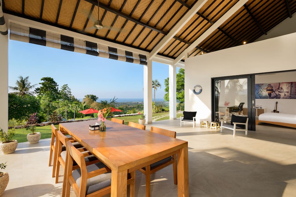 Private Dining with a 180 degree Sea View