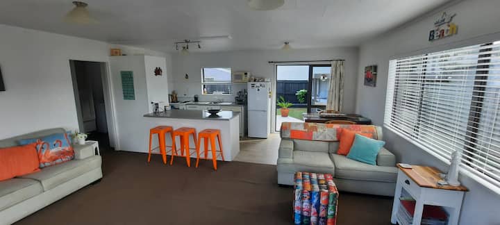 Amazing Beach House, 10 Min Walk To Beach And Town - Whangamatā