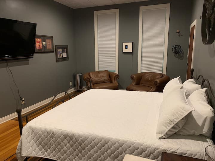 Evansville Vacation Rentals & Homes Indiana, United States Airbnb