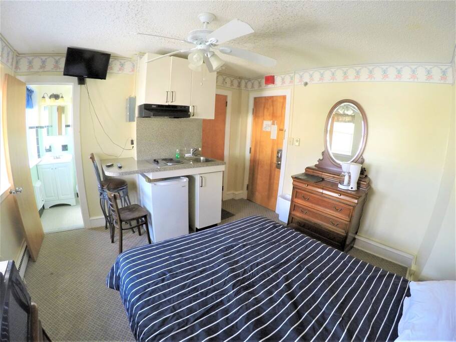 Kitchenette