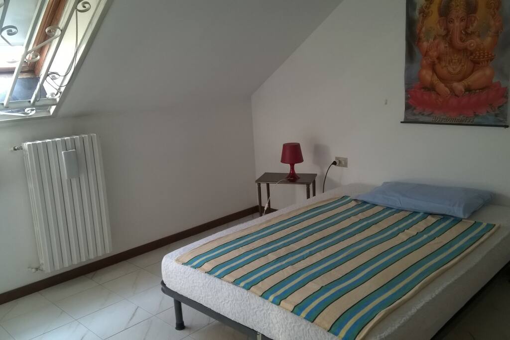 Bedroom Picture 2