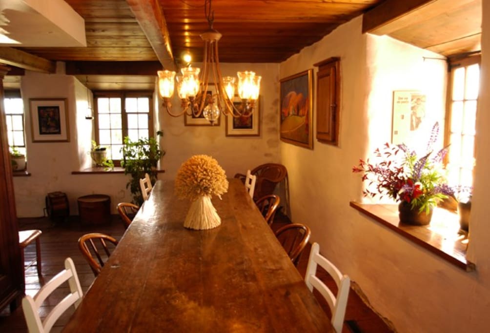 Une table invitante ... 10 convives