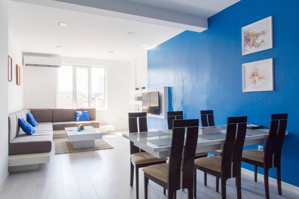 Another picture showing the open area that you will enjoy.