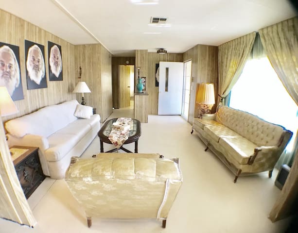 Bombay Beach Love Shack @ the Salton Sea