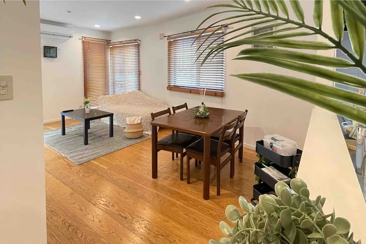 Stylish house in the middle of Shinjuku 都会の一in軒家