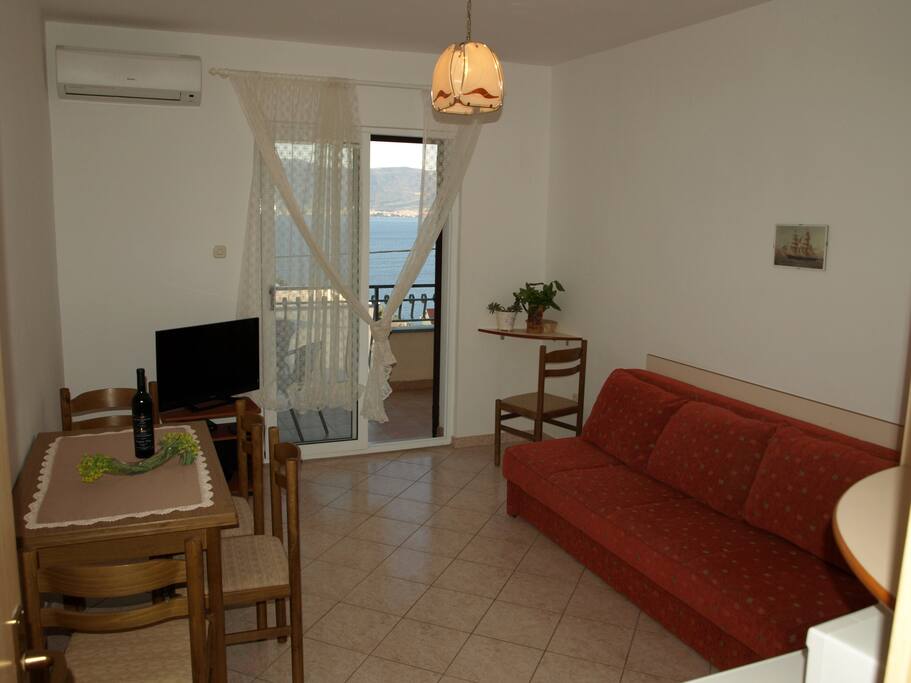 the living room & sea view balcony