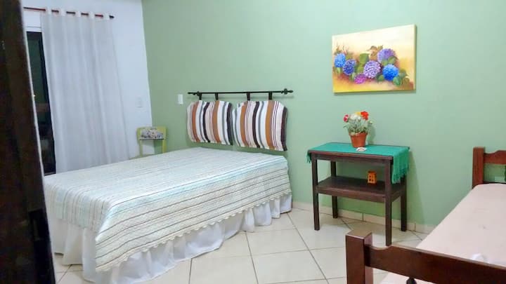 2. spavaća soba (bračni krevet + jednostruki krevet)