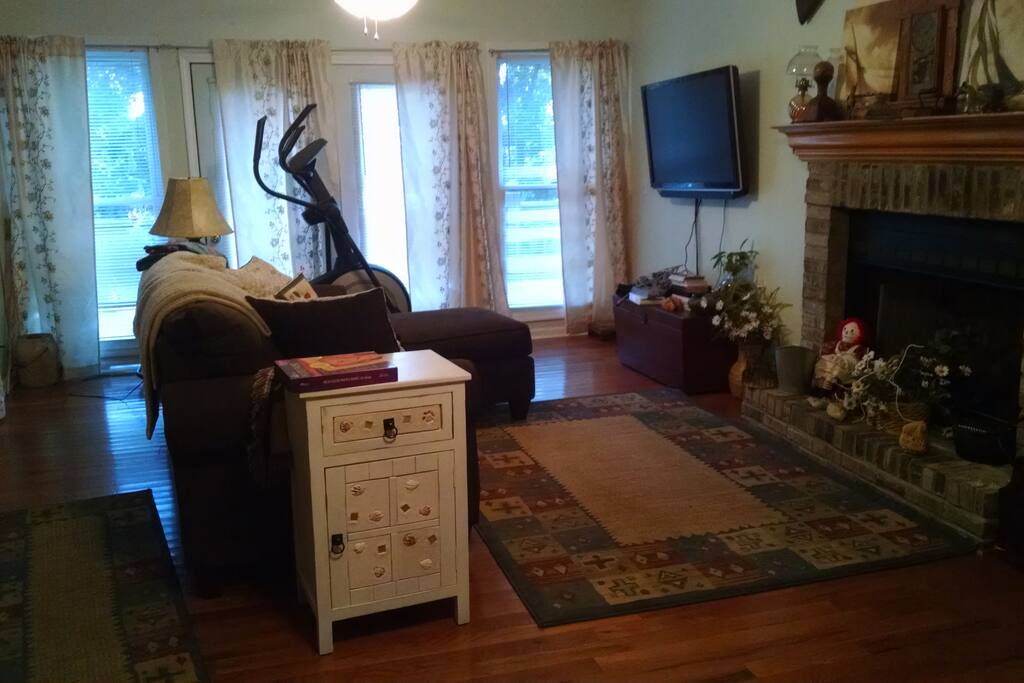 Guest Living Room