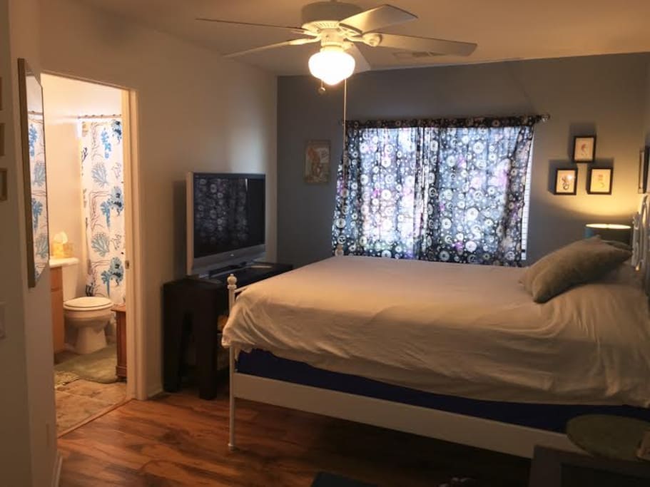 Private BedRoom w/ on suite bath