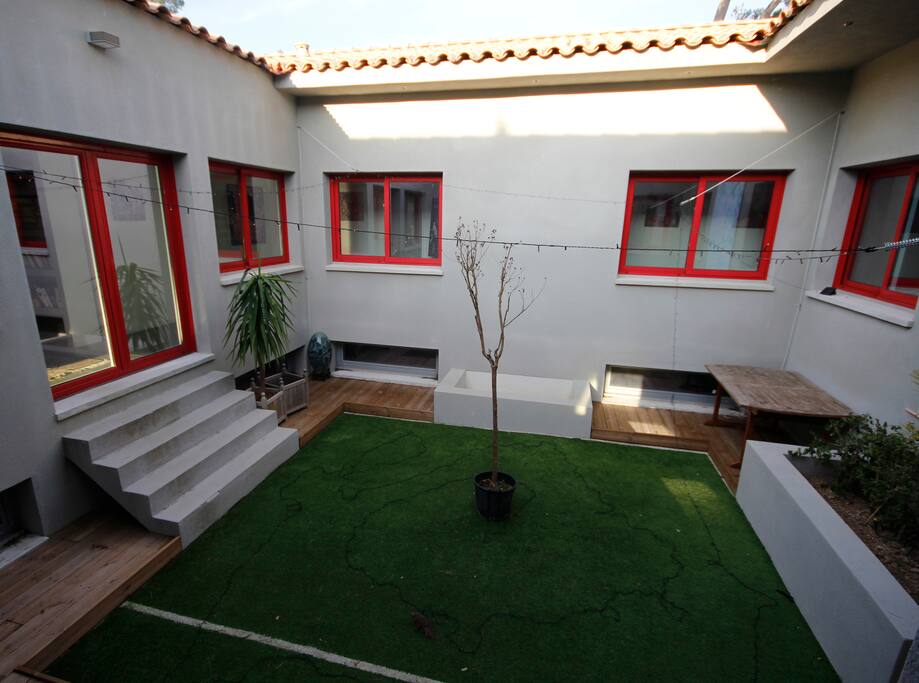 Patio calme et frais en été