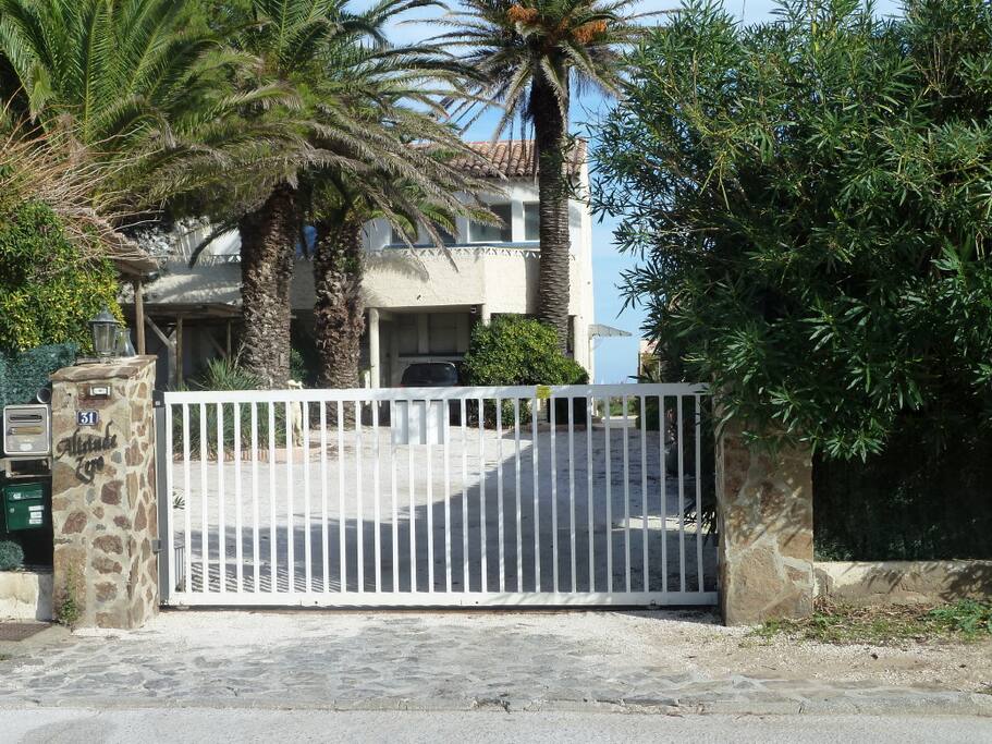 entrée de la résidence