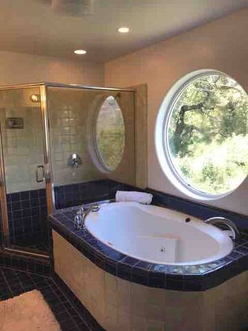 Solstice house. gallery image 5