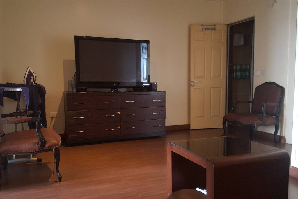 2nd sitting room