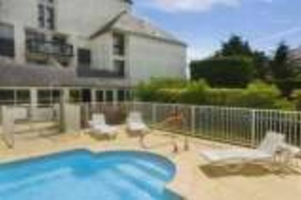 Piscine extérieure chauffée