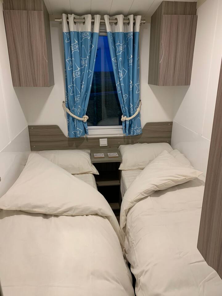 Спалня 2