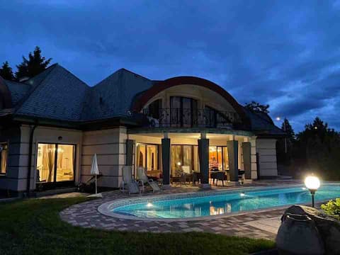 Family house with panorama and swimming pool⛱🌞