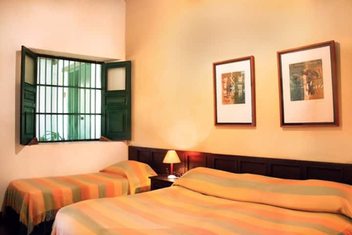 საძინებელი 1