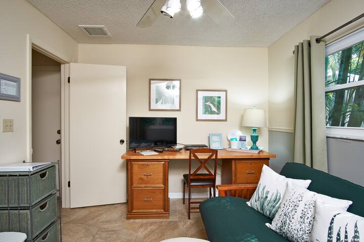 St Pete Private Suite Guest Suites For Rent In Saint Petersburg Florida United States