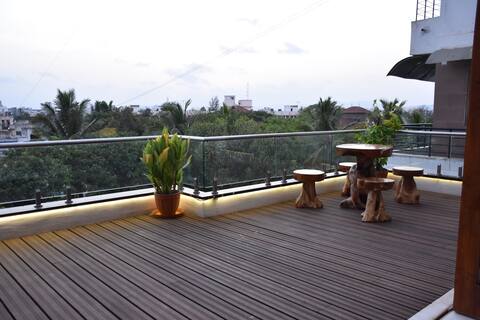 Gulmohar Luxurious PentHouse (Family Rooms)
