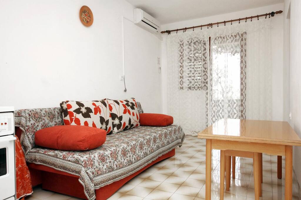 Dining room, Surface: 11 m²