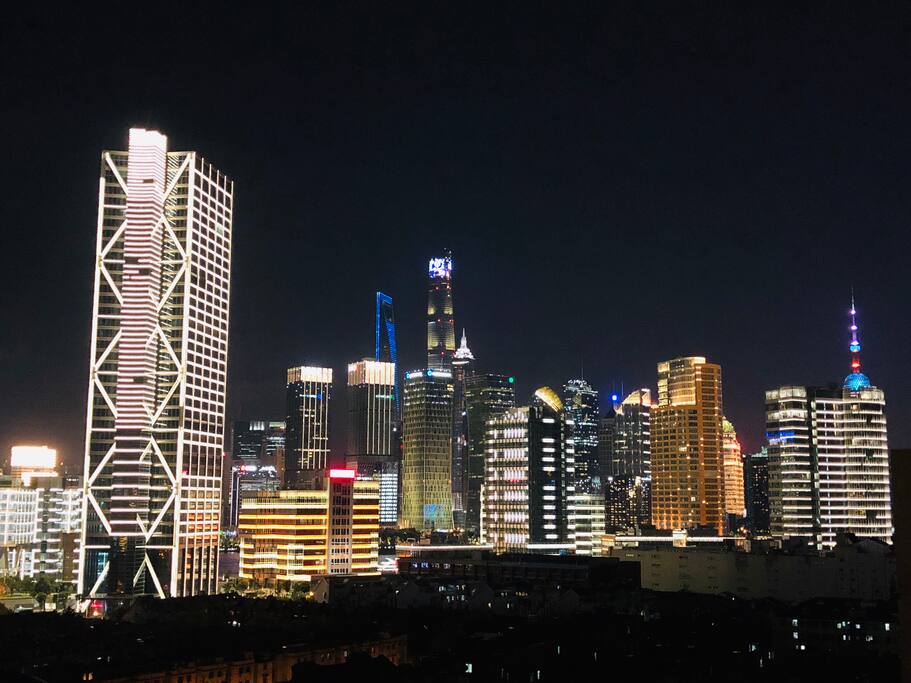 窗外夜景,手机实拍
