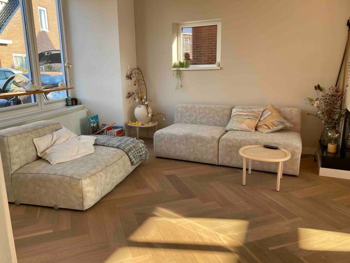 Cosy Family Beach House- Private Parking - Zandvoort