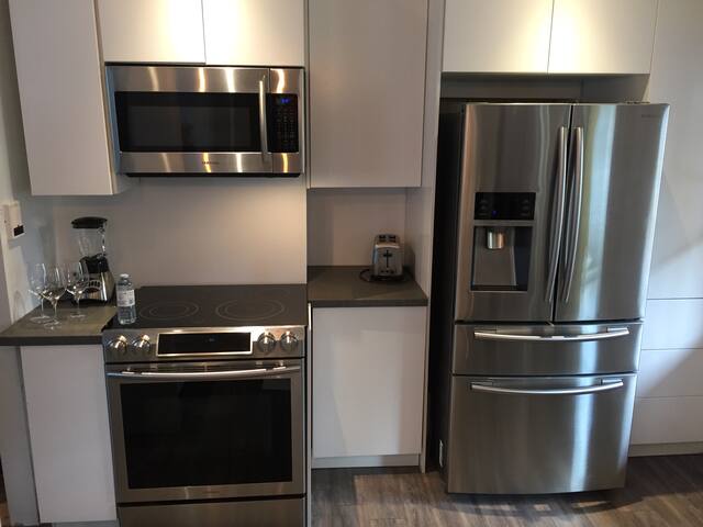 GRAND GRAND logement ideal 60 jours et plus gallery image 5