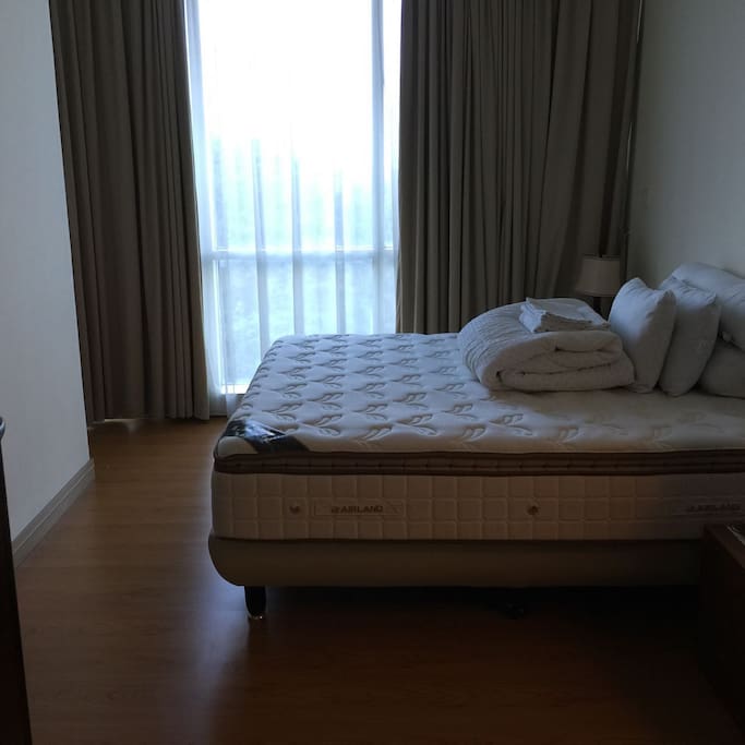 1st bedroom