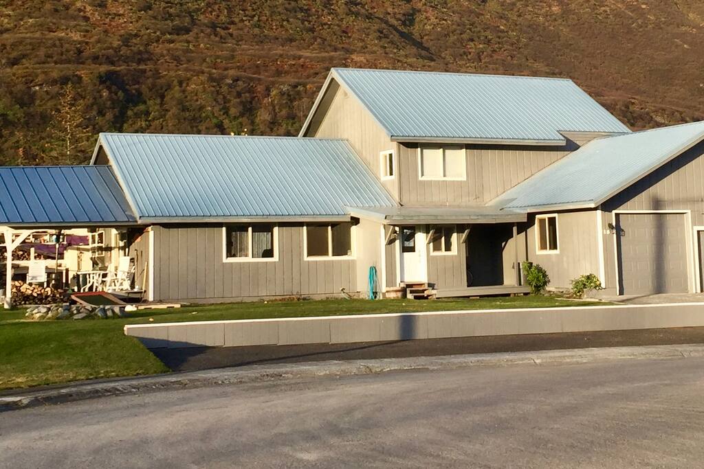All Alaska House Entire home, 5 Bedroom, 4 bathrm Houses for Rent in Valdez, Alaska, United