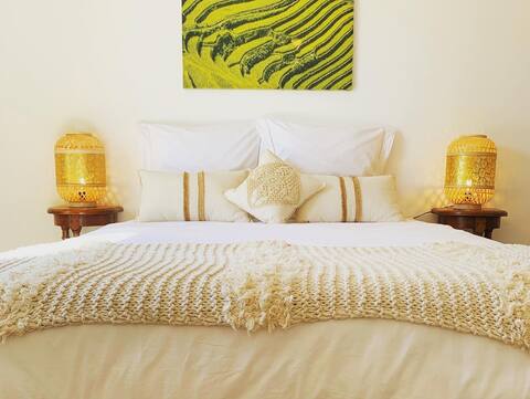 Le petit Bali, spacious villa for 8 with pool