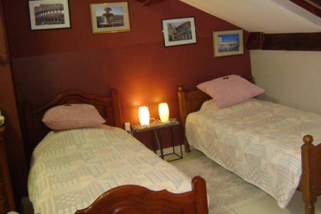 2 lits single chambre ROME