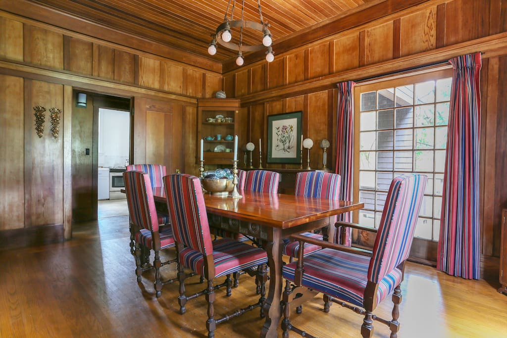 French country style dining room