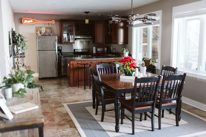 Lake Minnetonka Getaway gallery image 5