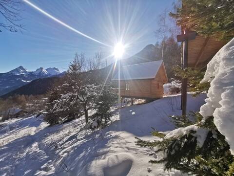 Cabane de l 'Esperluette. "Le Jas du chamois"